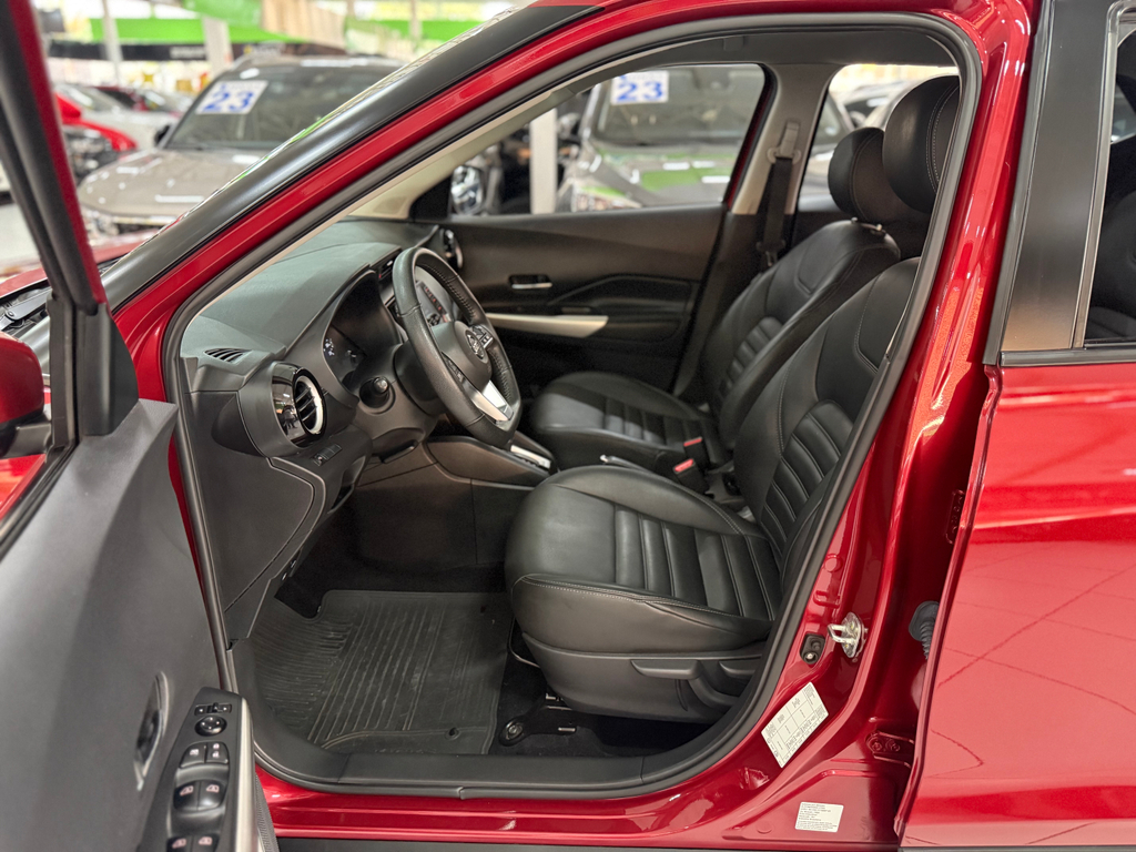 Nissan Kicks Vinho