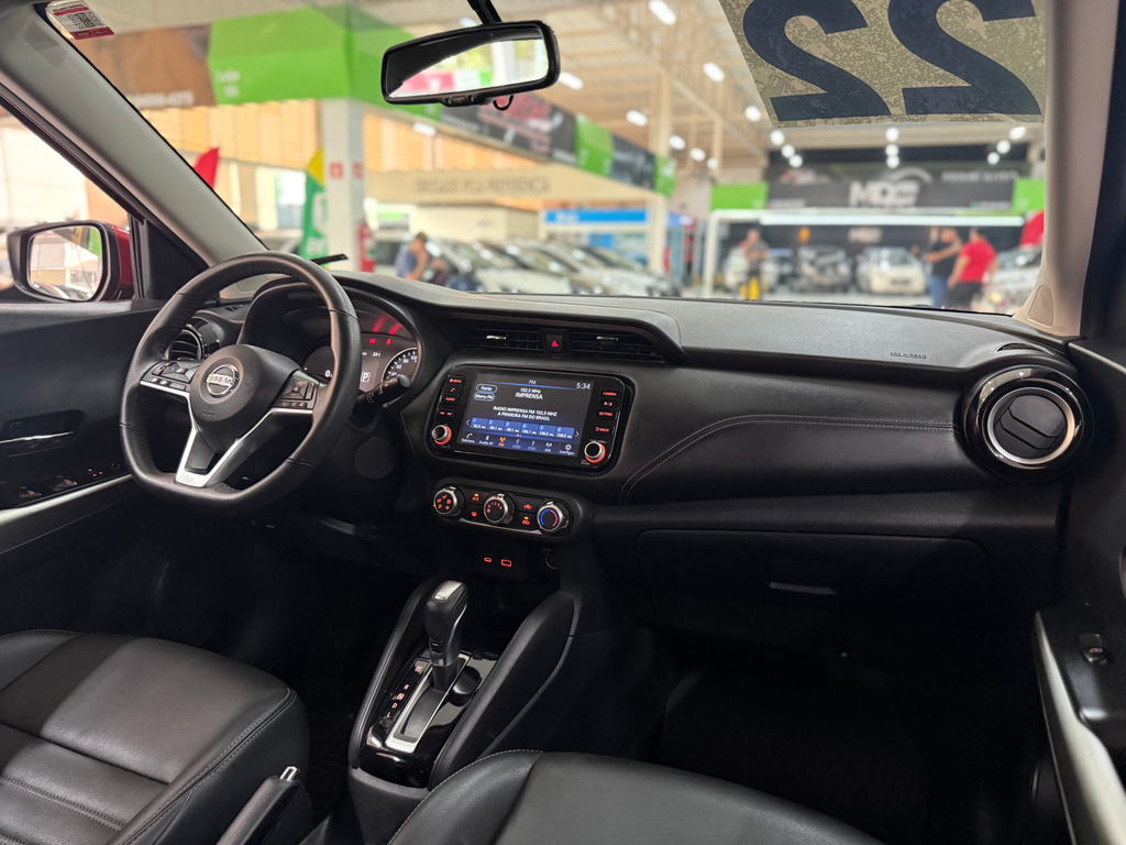 Nissan Kicks Vinho