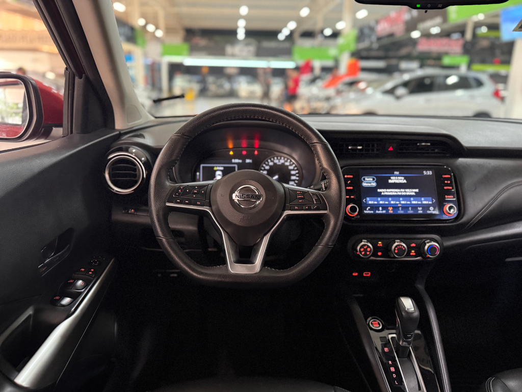 Nissan Kicks Vinho