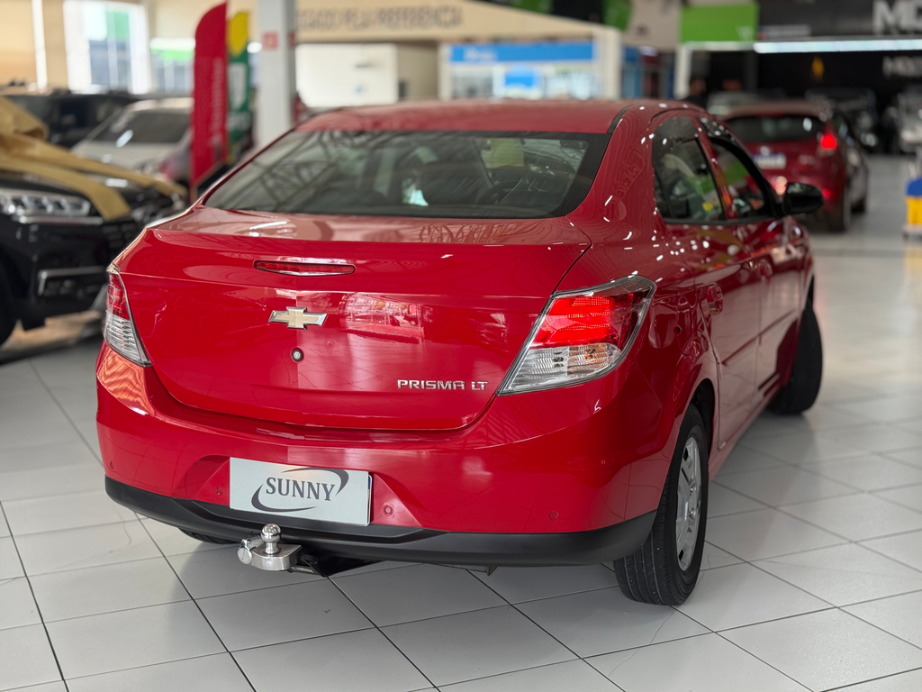 Chevrolet Prisma Vermelho