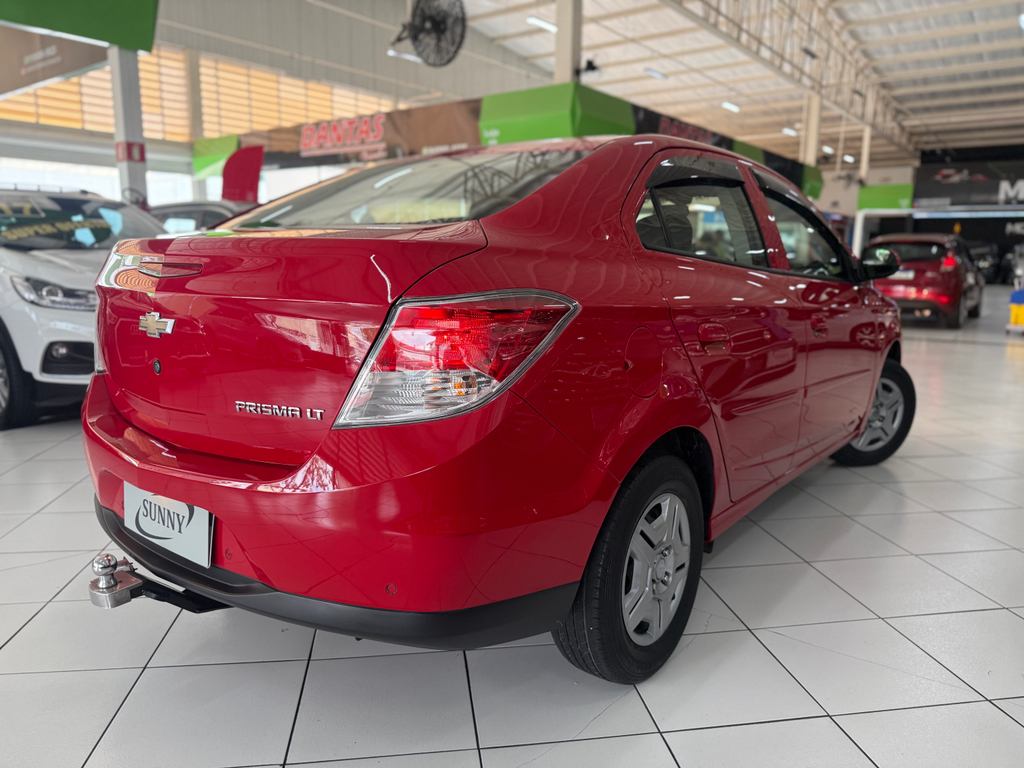 Chevrolet Prisma Vermelho