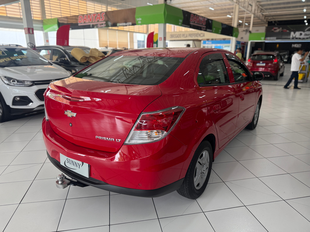 Chevrolet Prisma Vermelho