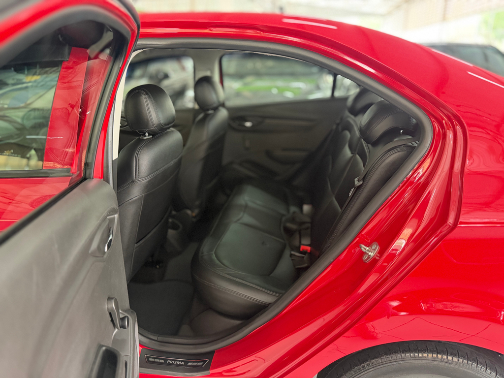 Chevrolet Prisma Vermelho
