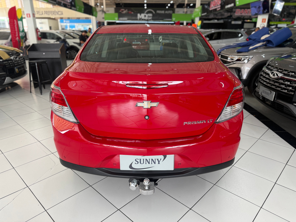 Chevrolet Prisma Vermelho