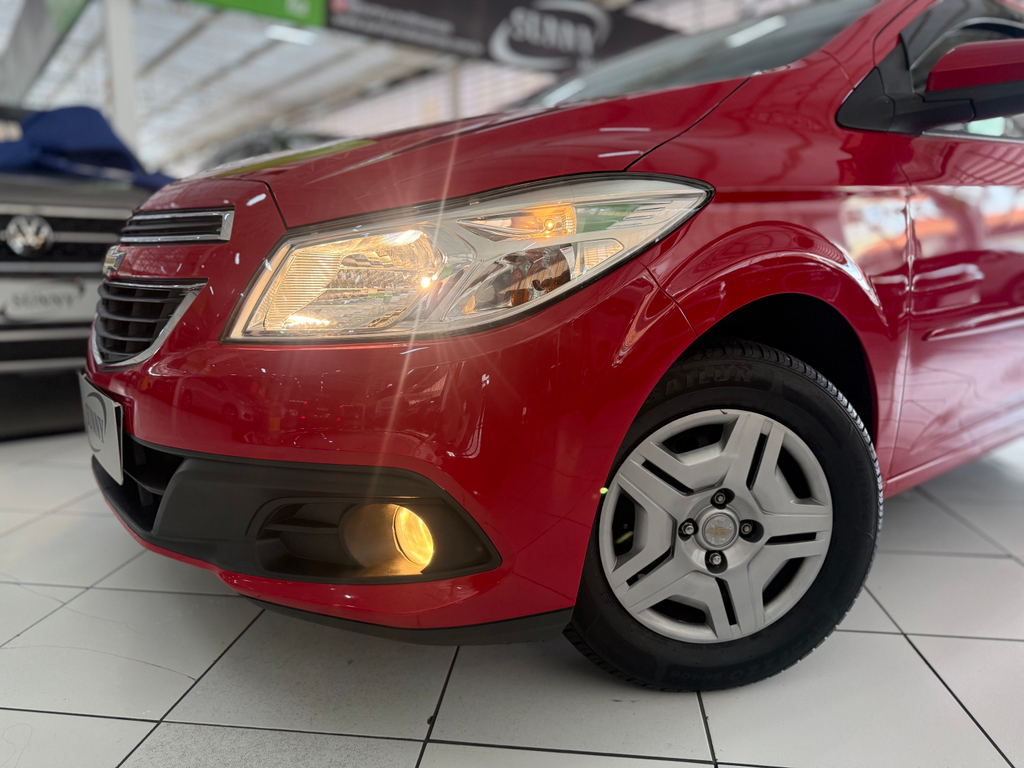 Chevrolet Prisma Vermelho