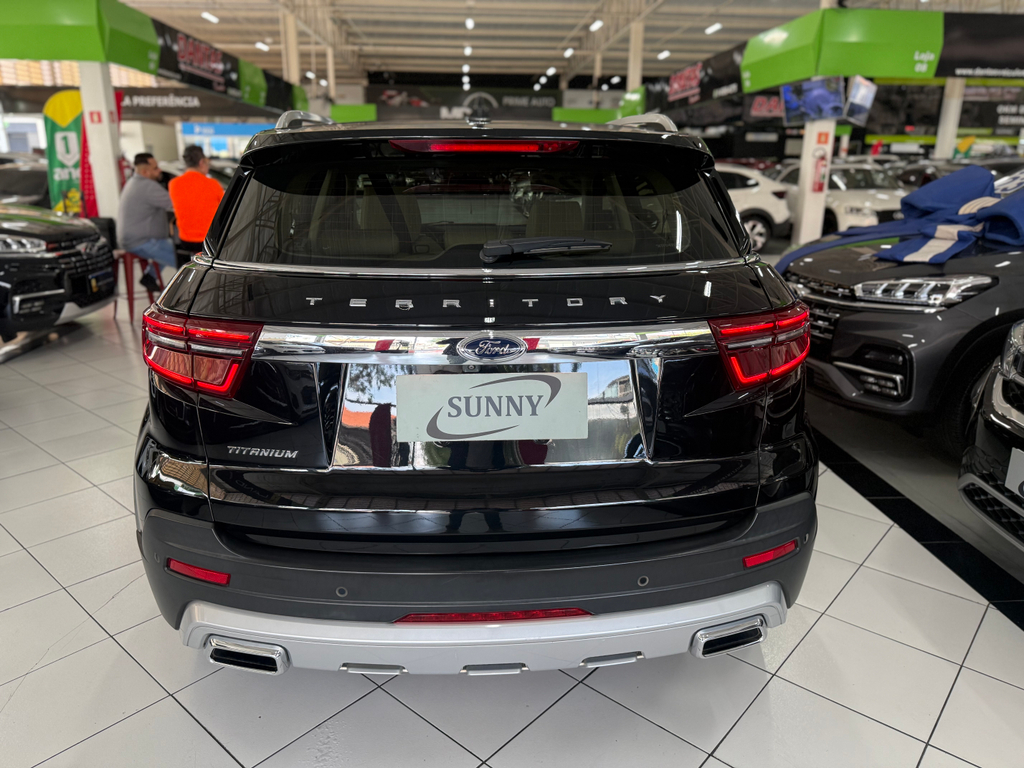 Ford TERRITORY Preto