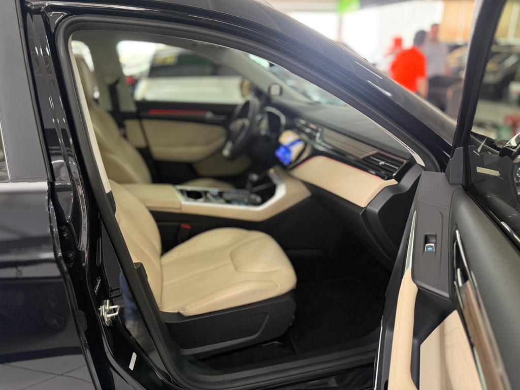Ford TERRITORY Preto