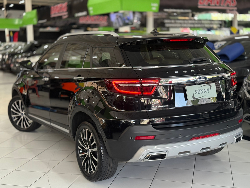 Ford TERRITORY Preto