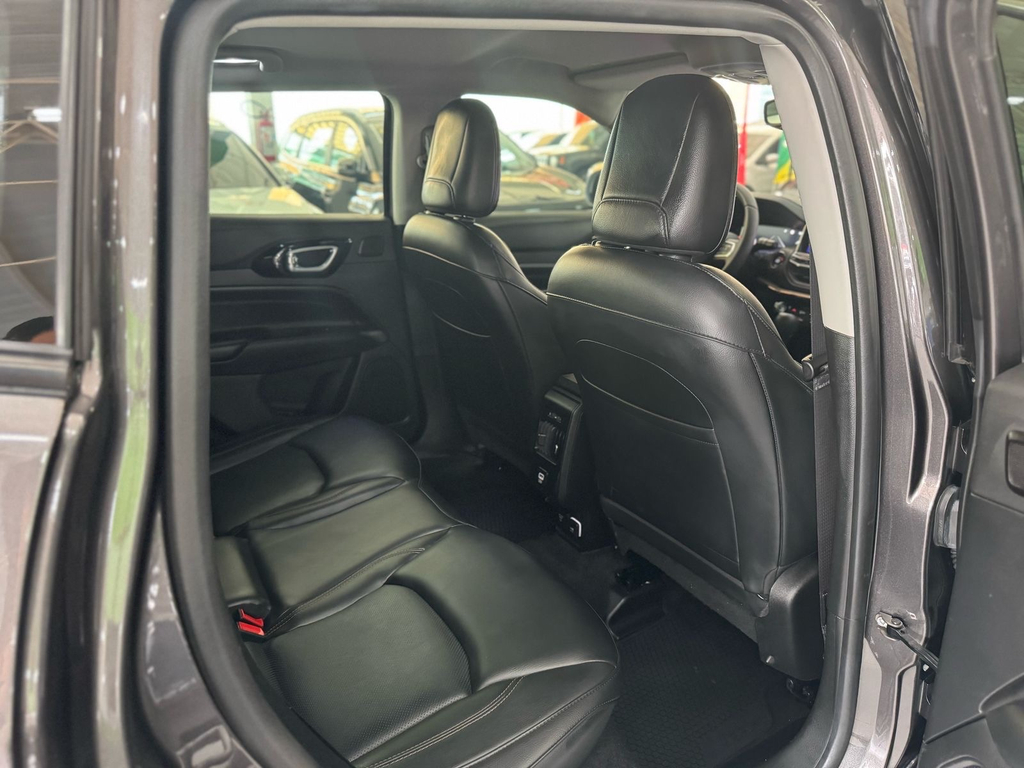 Jeep Compass Cinza