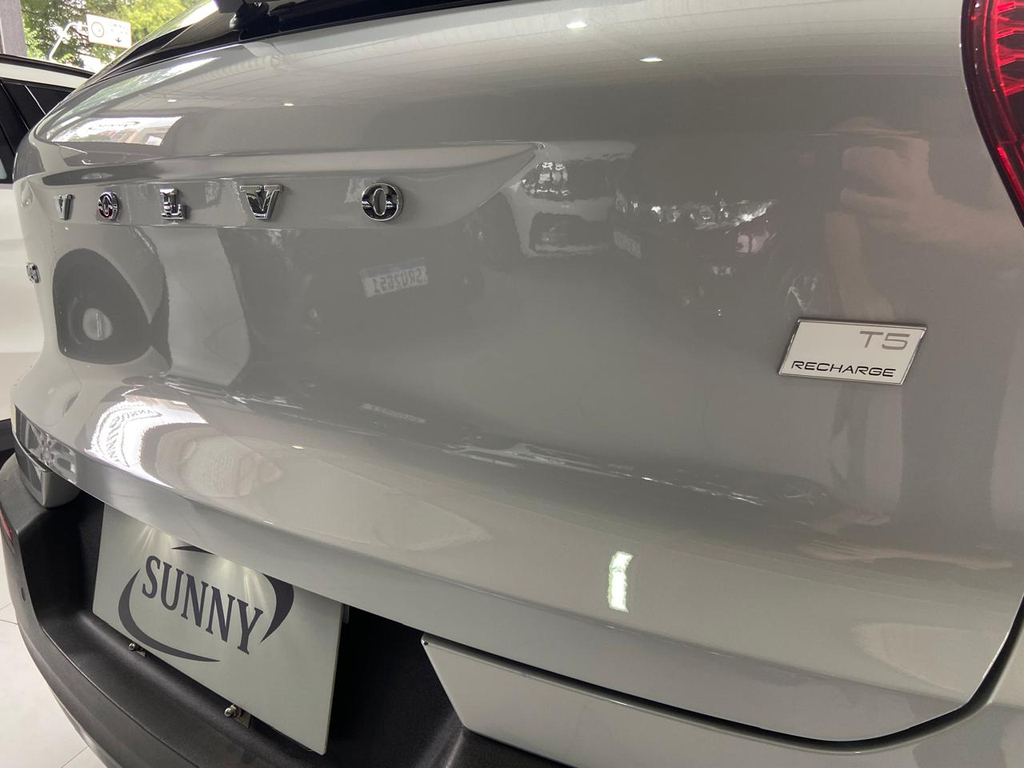 Volvo XC40 Cinza
