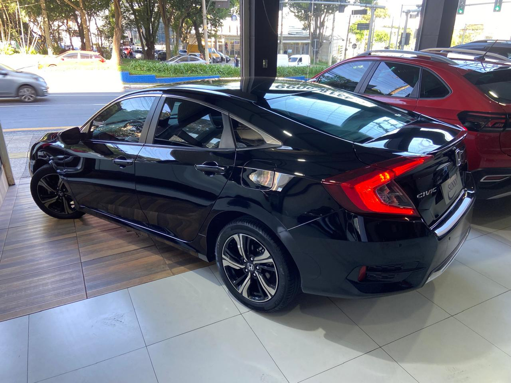 Honda Civic Preto