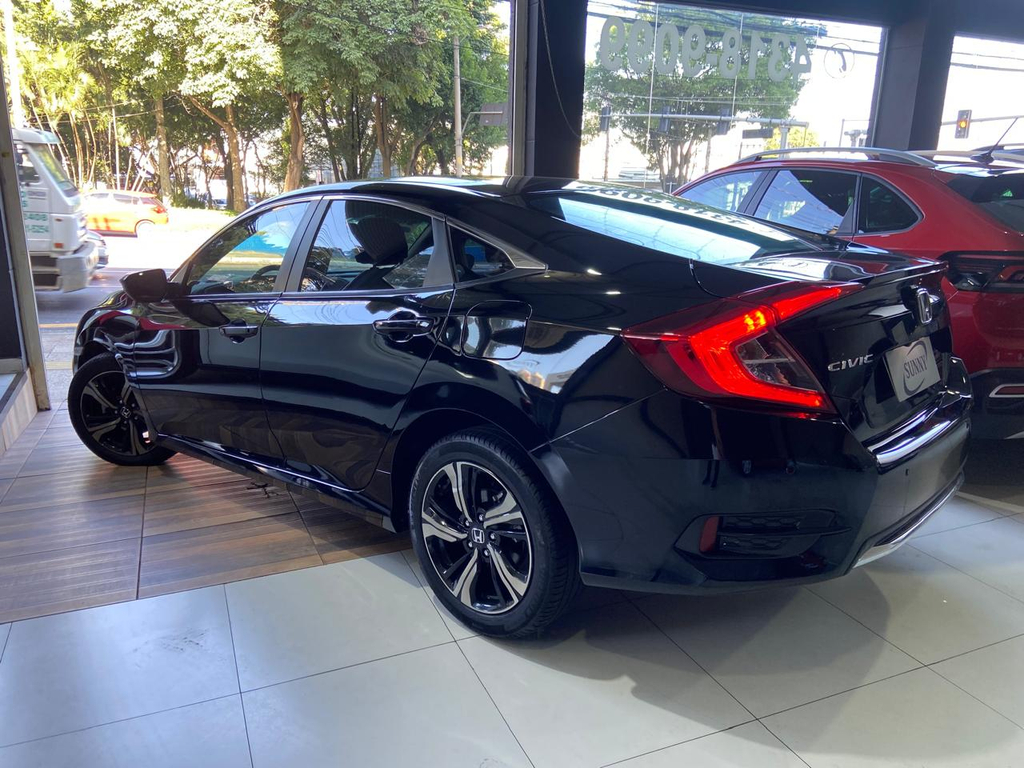 Honda Civic Preto