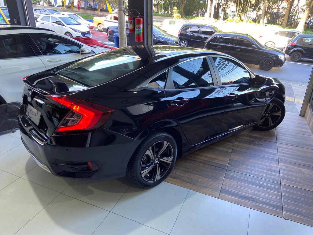 Honda Civic Preto