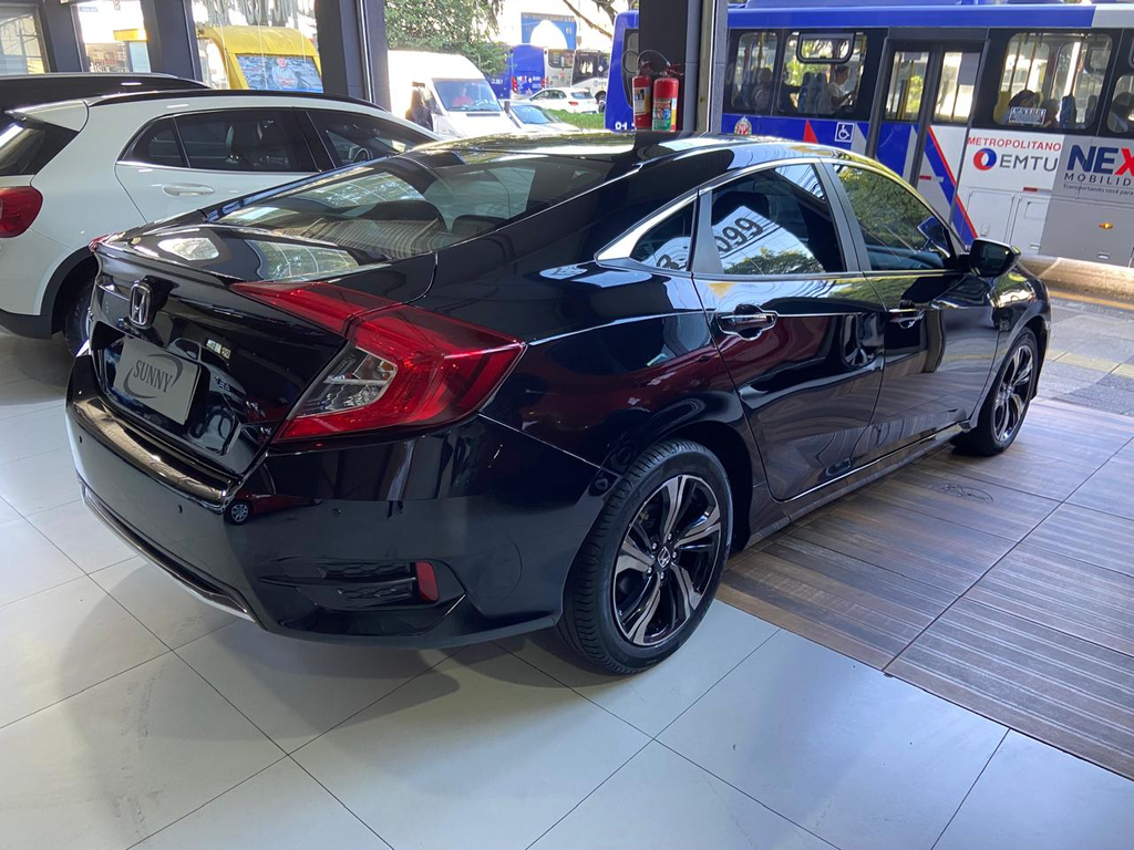 Honda Civic Preto