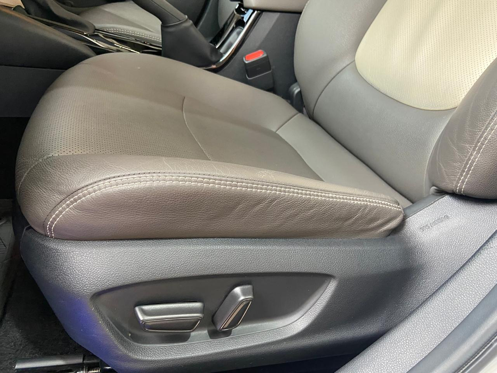 Toyota Corolla Prata