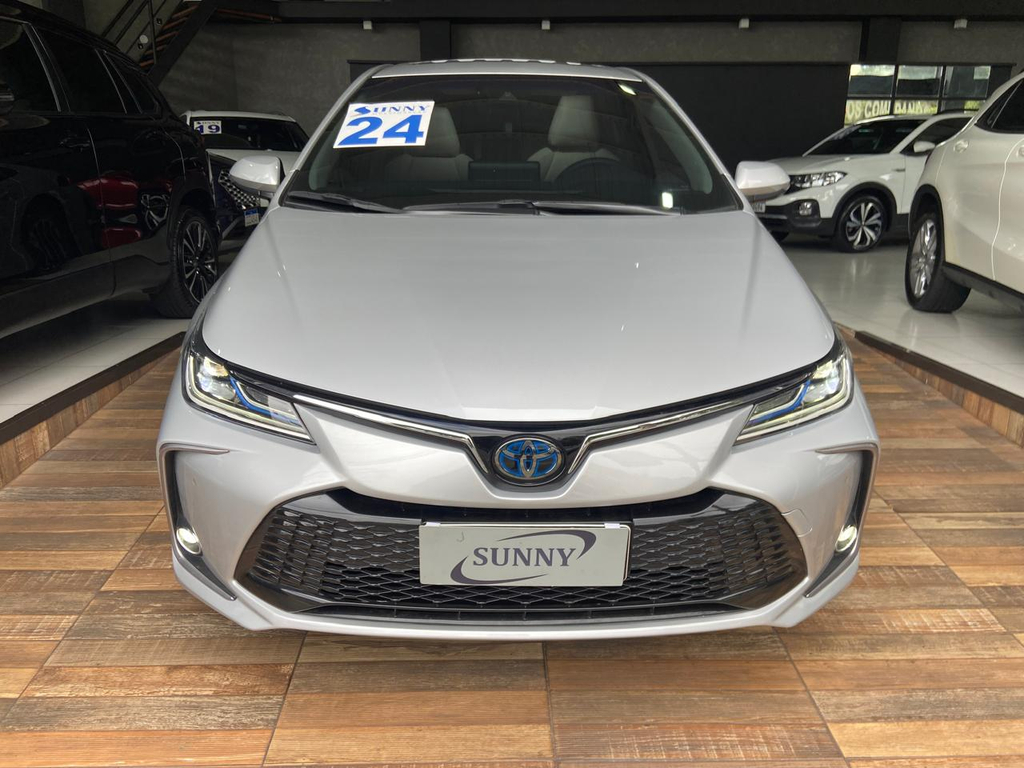 Toyota Corolla Prata