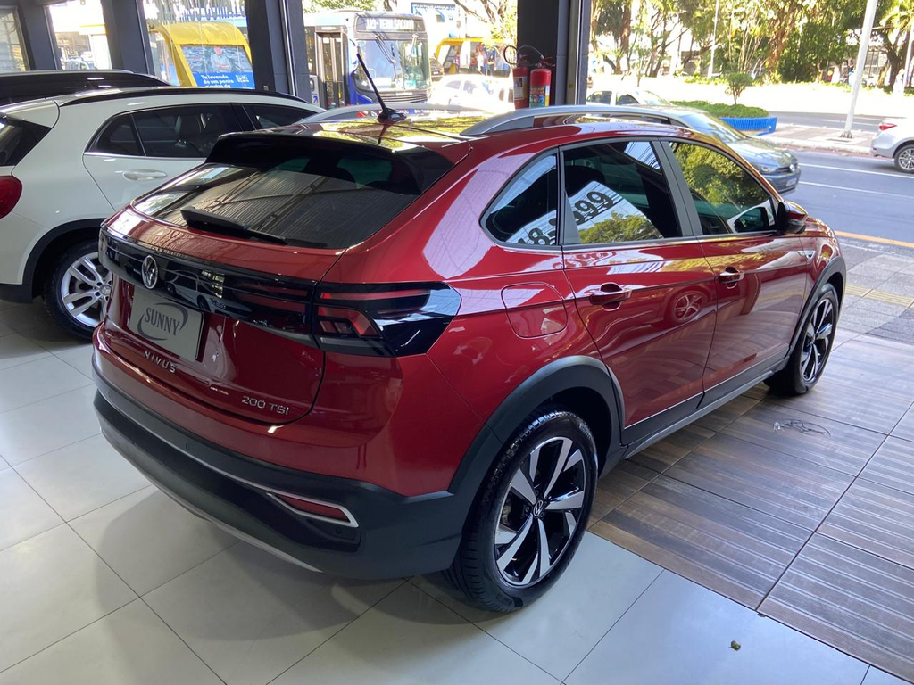 Volkswagen Nivus Vermelho