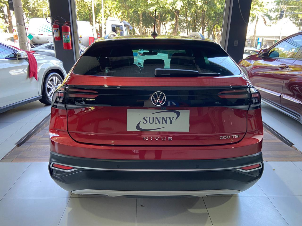 Volkswagen Nivus Vermelho