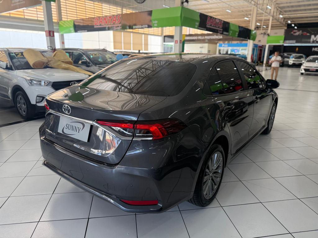 Toyota Corolla Cinza