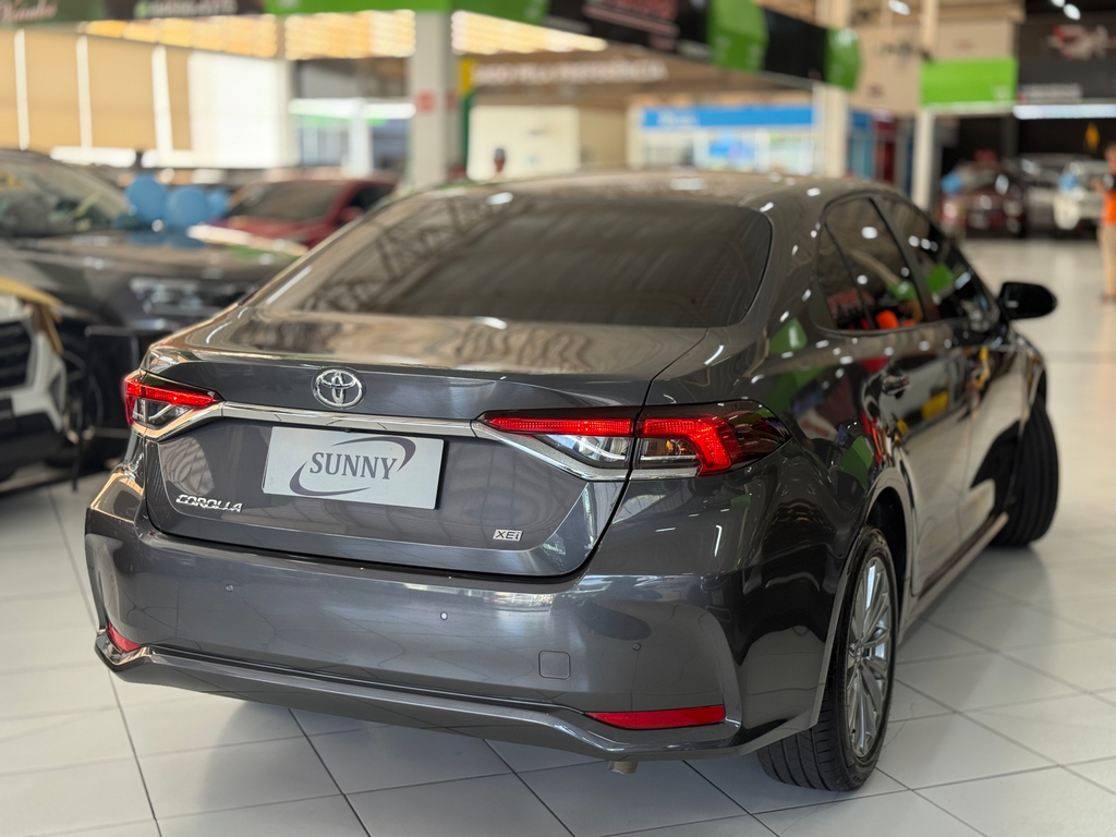 Toyota Corolla Cinza