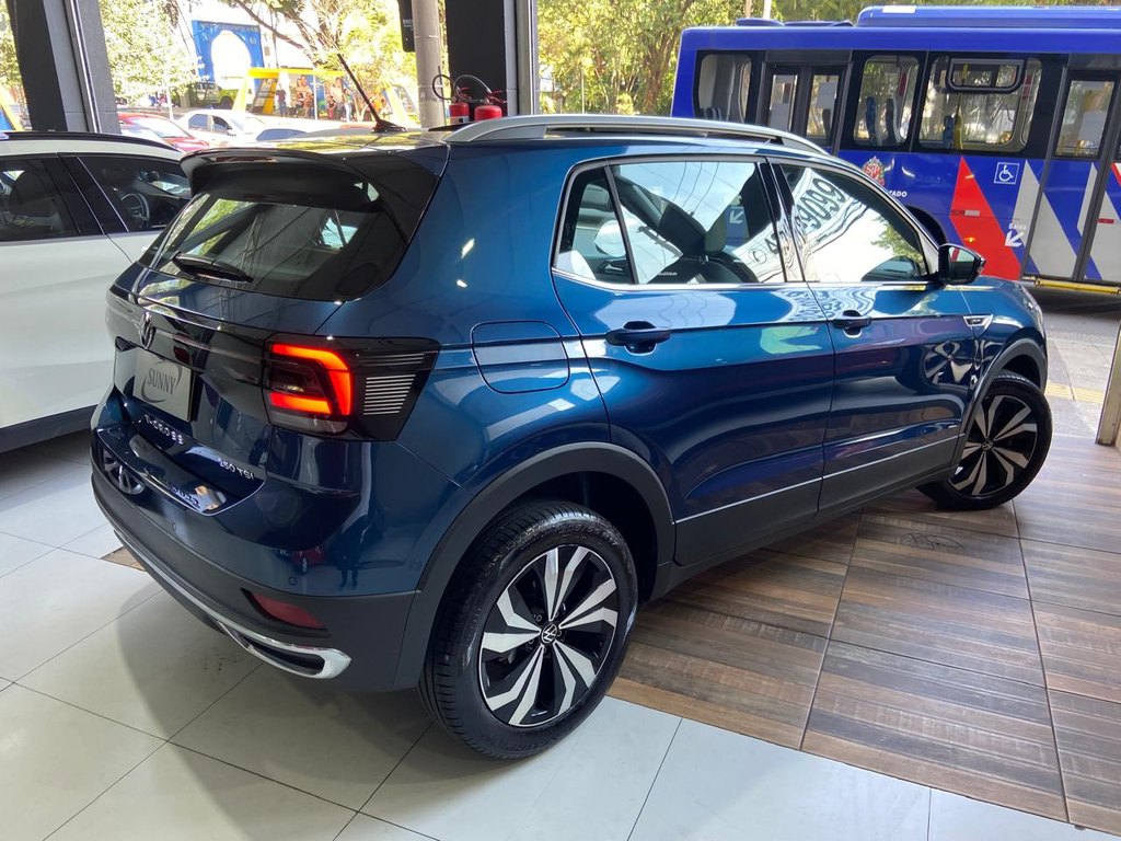 Volkswagen T-Cross Azul