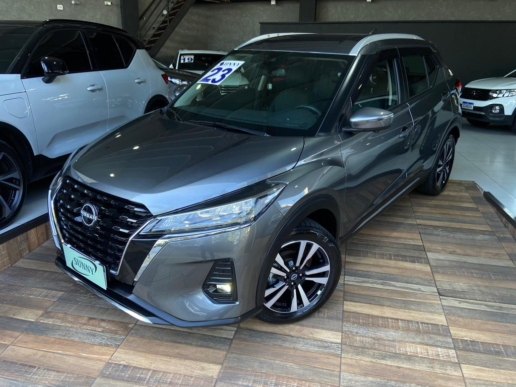 Nissan Kicks Cinza