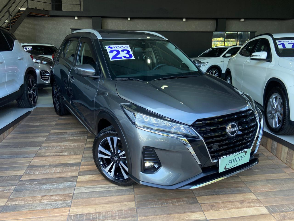 Nissan Kicks Cinza