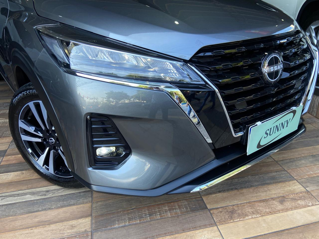 Nissan Kicks Cinza
