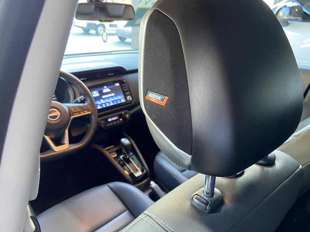 Nissan Kicks Cinza