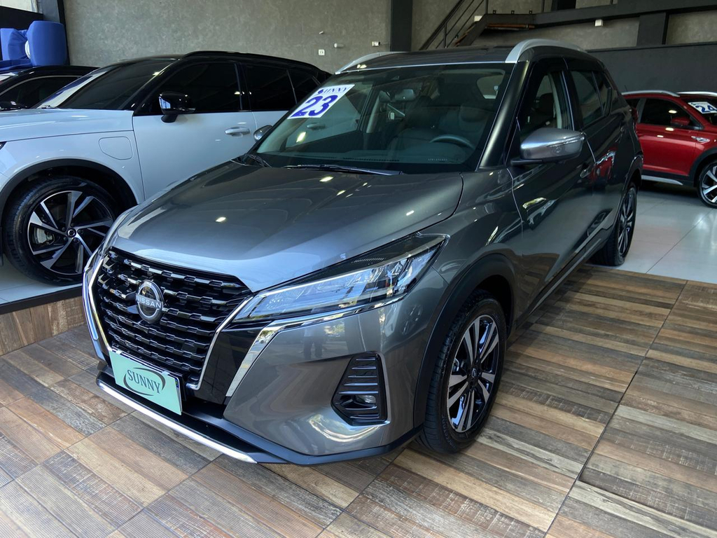 Nissan Kicks Cinza