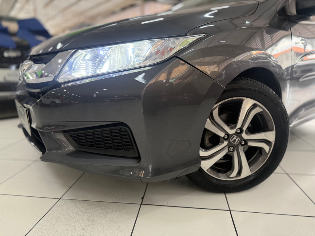 Honda City Cinza