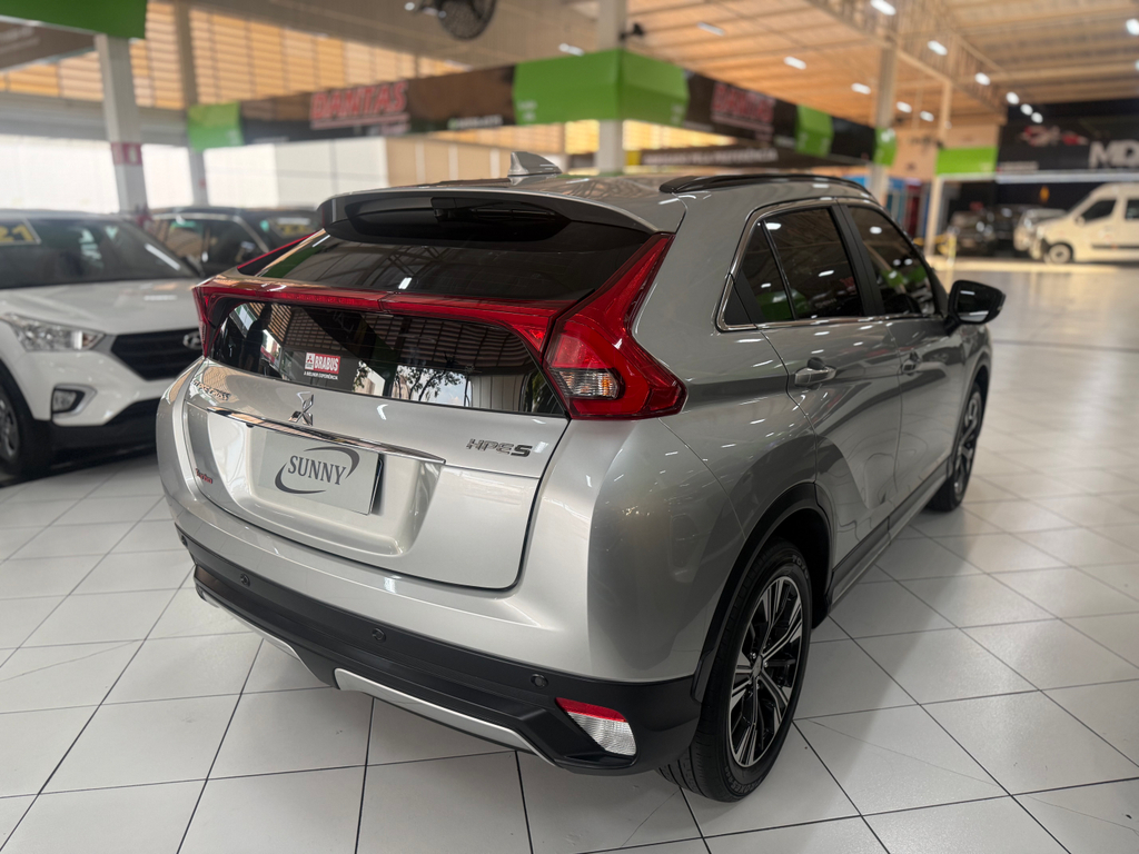 Mitsubishi Eclipse Cross Cinza