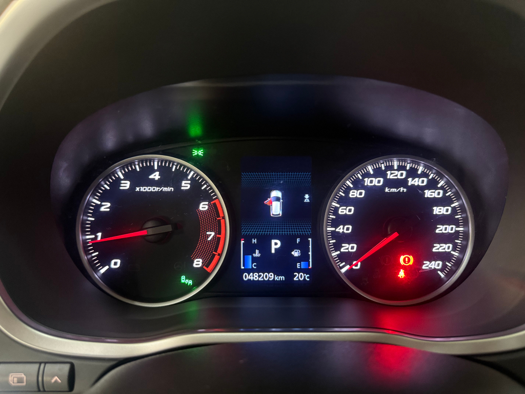 Mitsubishi Eclipse Cross Cinza