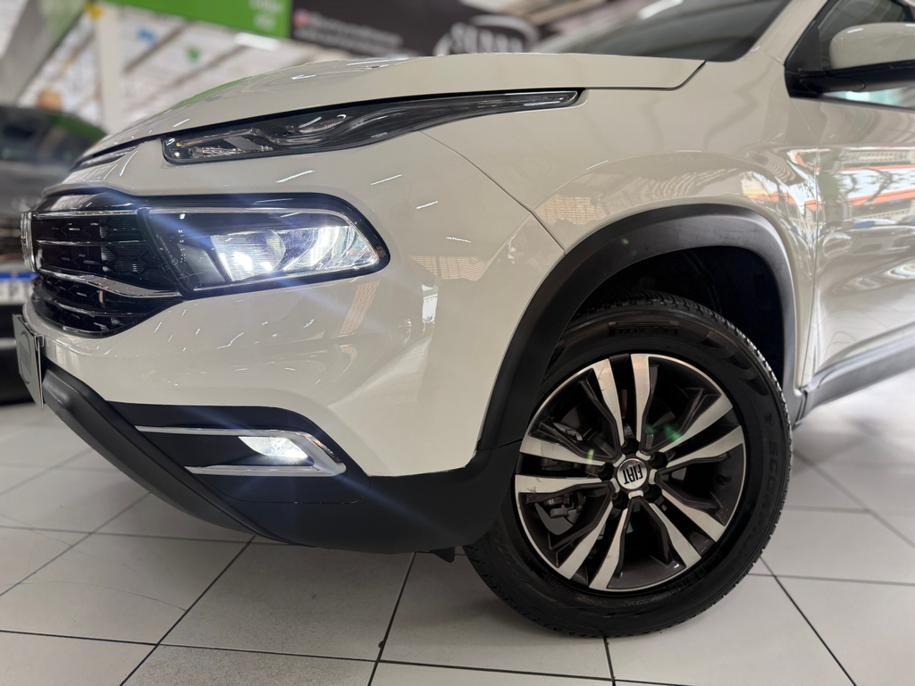 Fiat Toro Branco