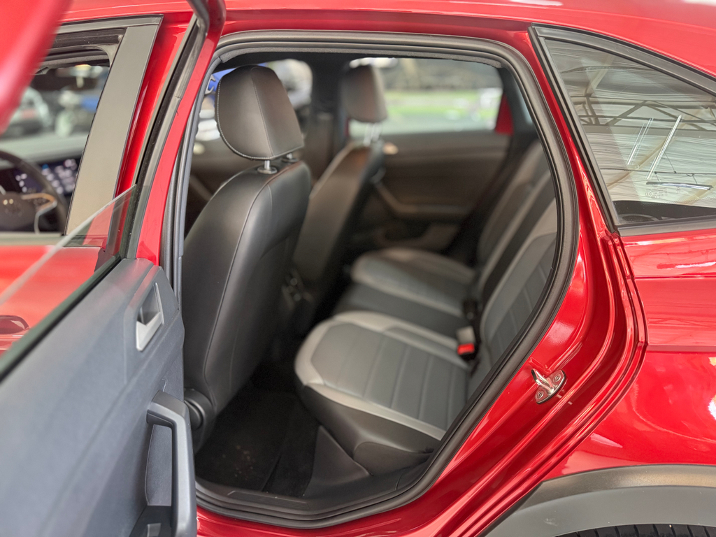 Volkswagen Nivus Vermelho