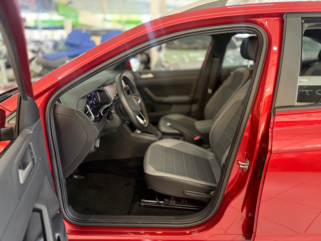 Volkswagen Nivus Vermelho