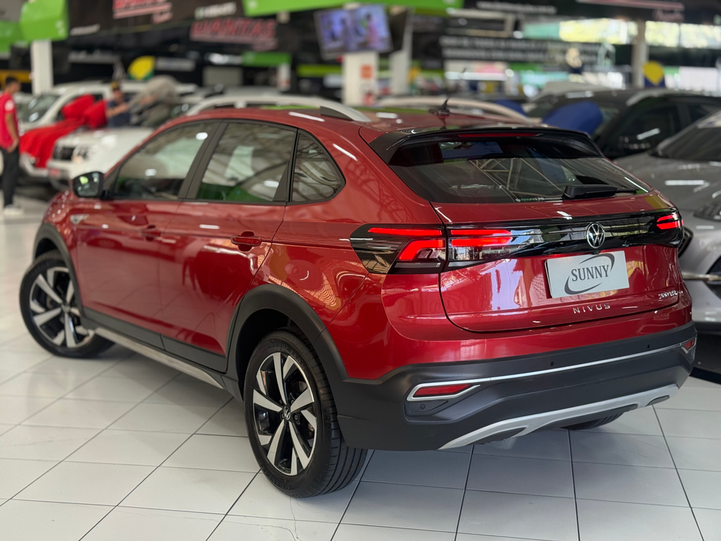 Volkswagen Nivus Vermelho