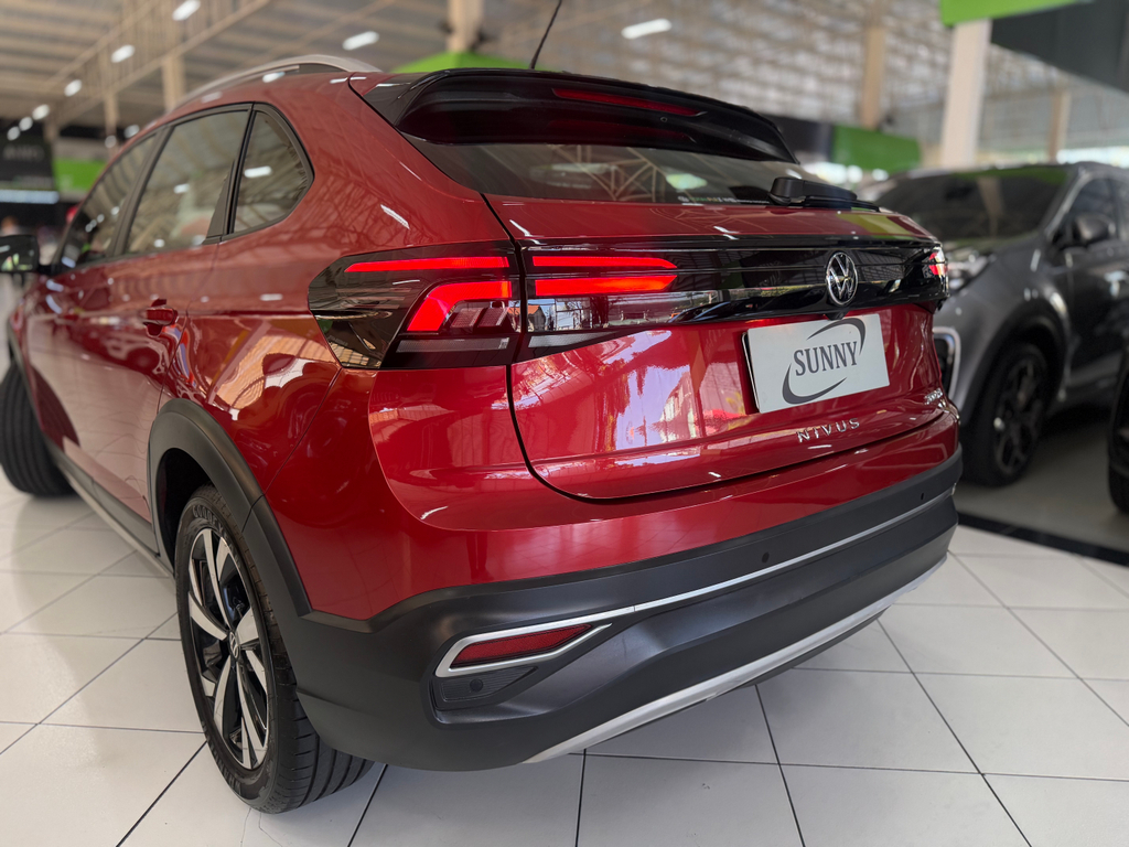 Volkswagen Nivus Vermelho