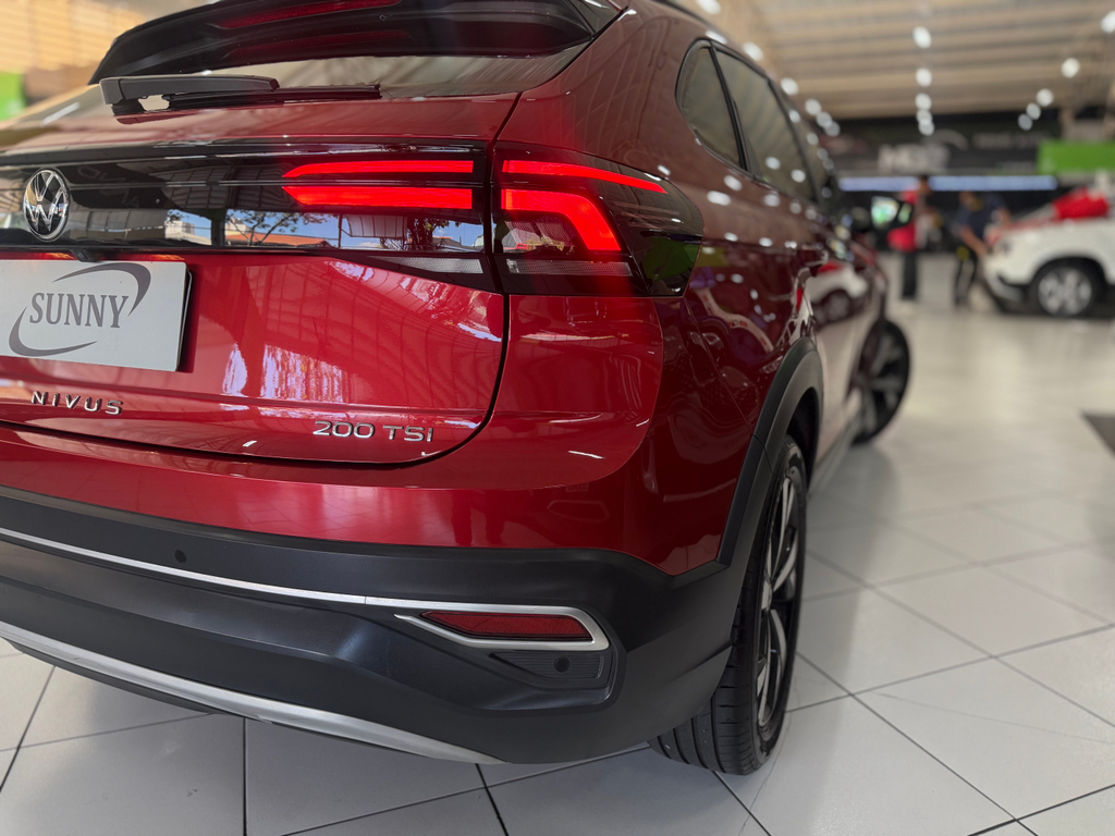Volkswagen Nivus Vermelho