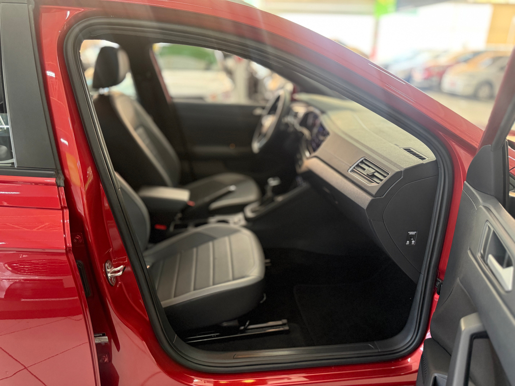 Volkswagen Nivus Vermelho