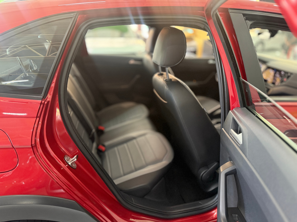 Volkswagen Nivus Vermelho