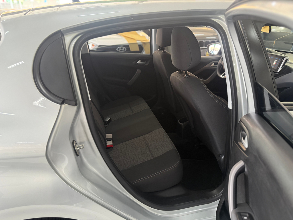 Peugeot 208 Prata