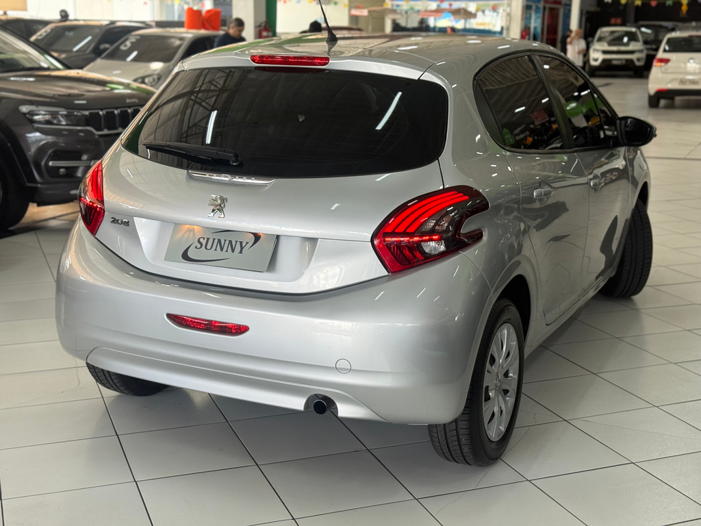 Peugeot 208 Prata