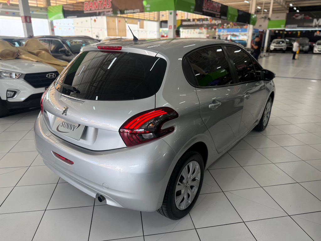 Peugeot 208 Prata