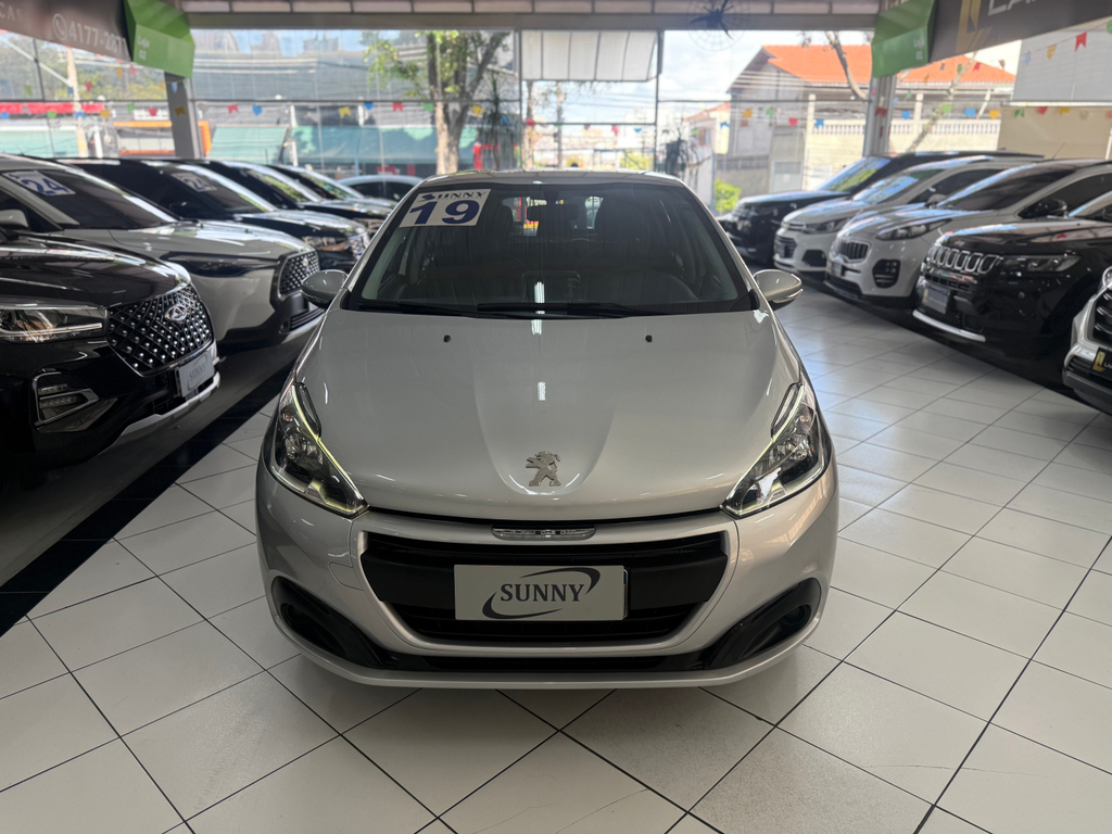 Peugeot 208 Prata