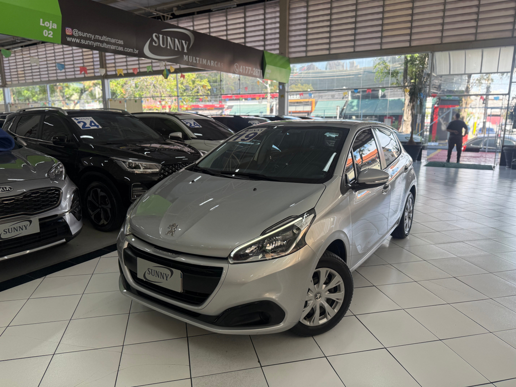 Peugeot 208 Prata