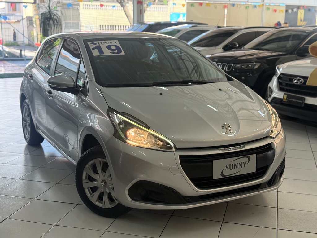 Peugeot 208 Prata