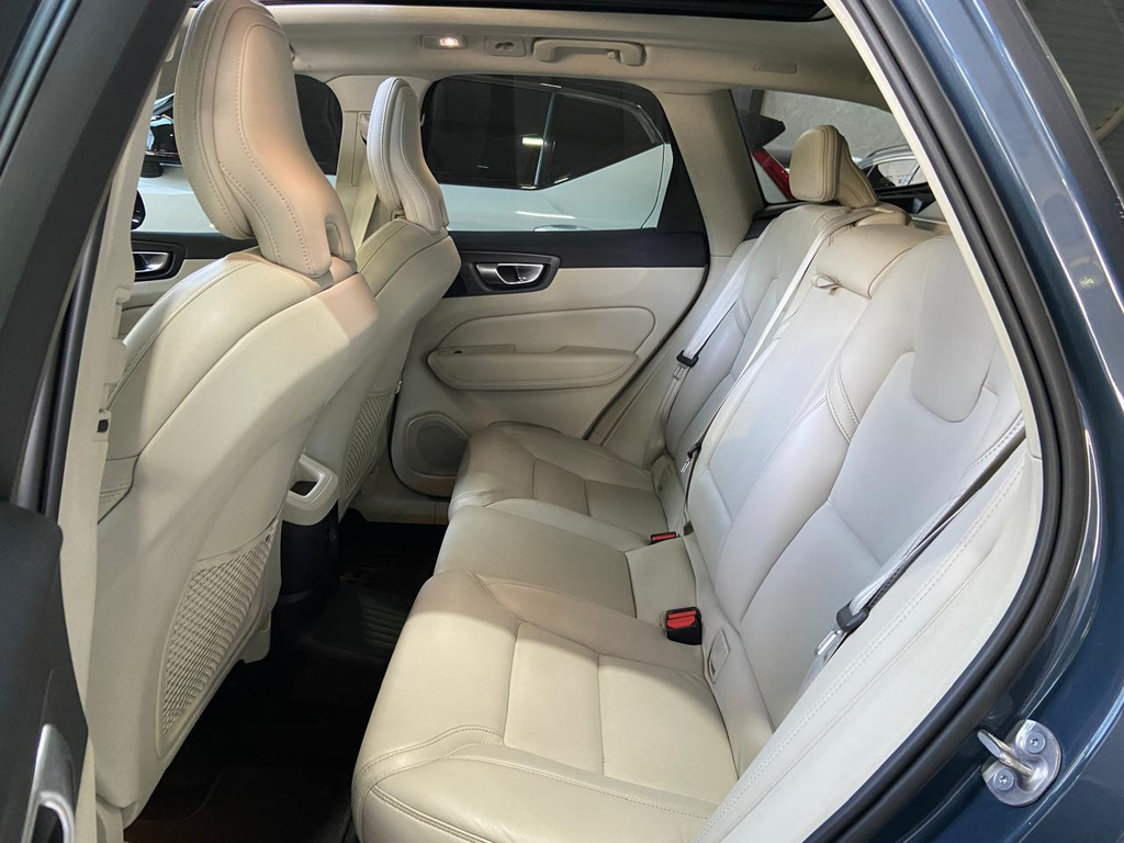 Volvo XC60 Azul
