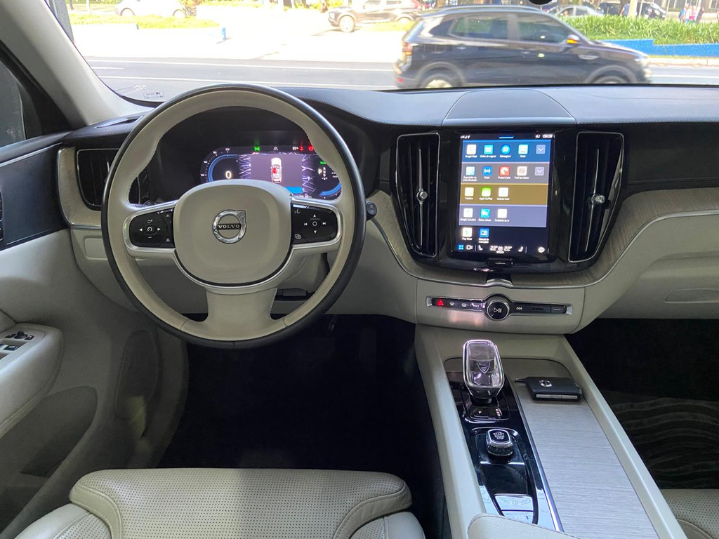 Volvo XC60 Azul