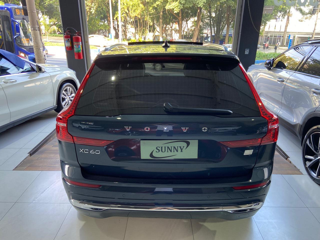 Volvo XC60 Azul